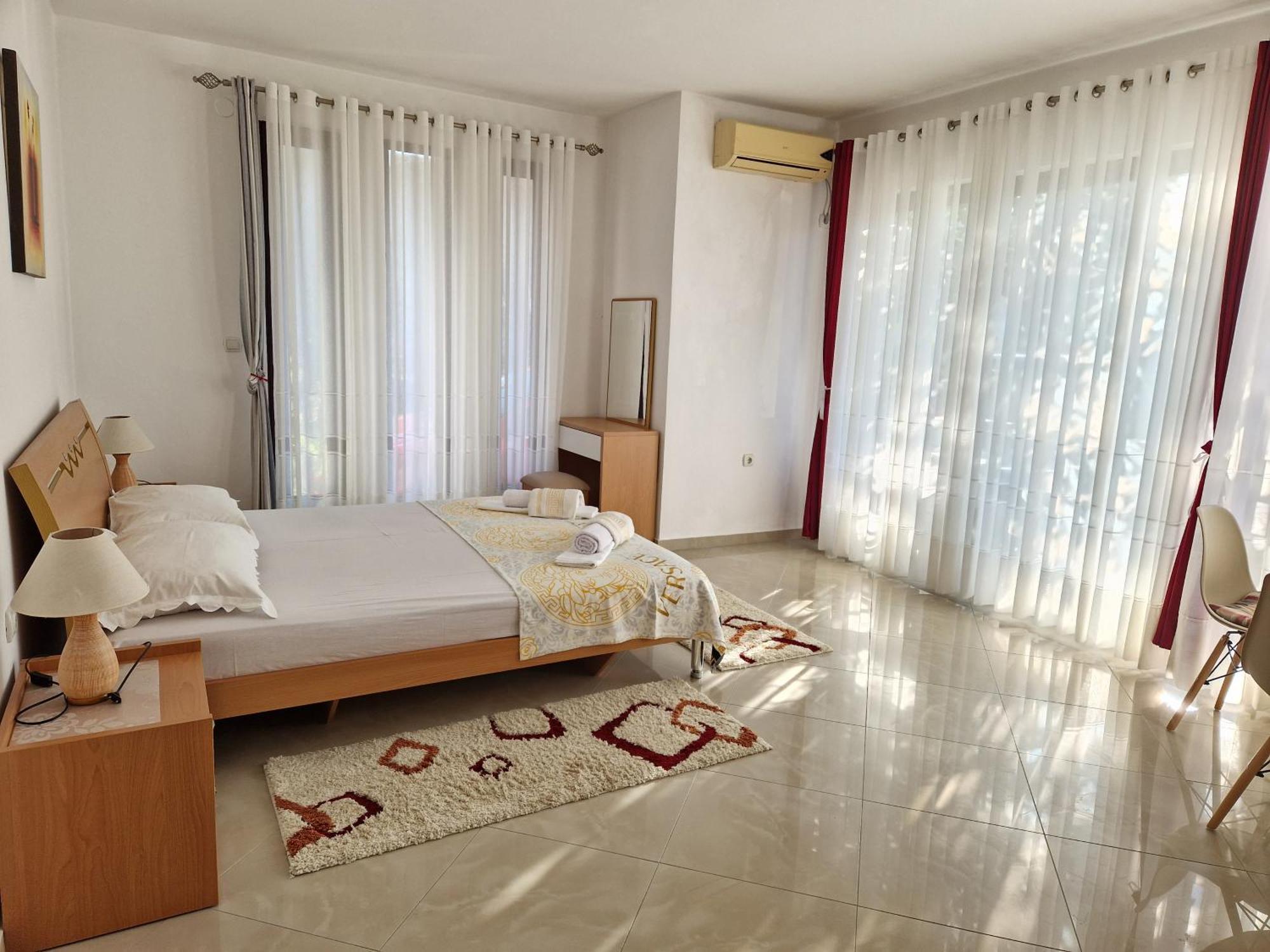 Studios M Ulcinj Ngoại thất bức ảnh