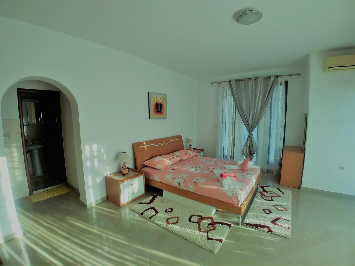 Studios M Ulcinj Ngoại thất bức ảnh